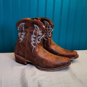 Roper: Wear the West, women's size 7.5, Brand new!, Brown, faux leather